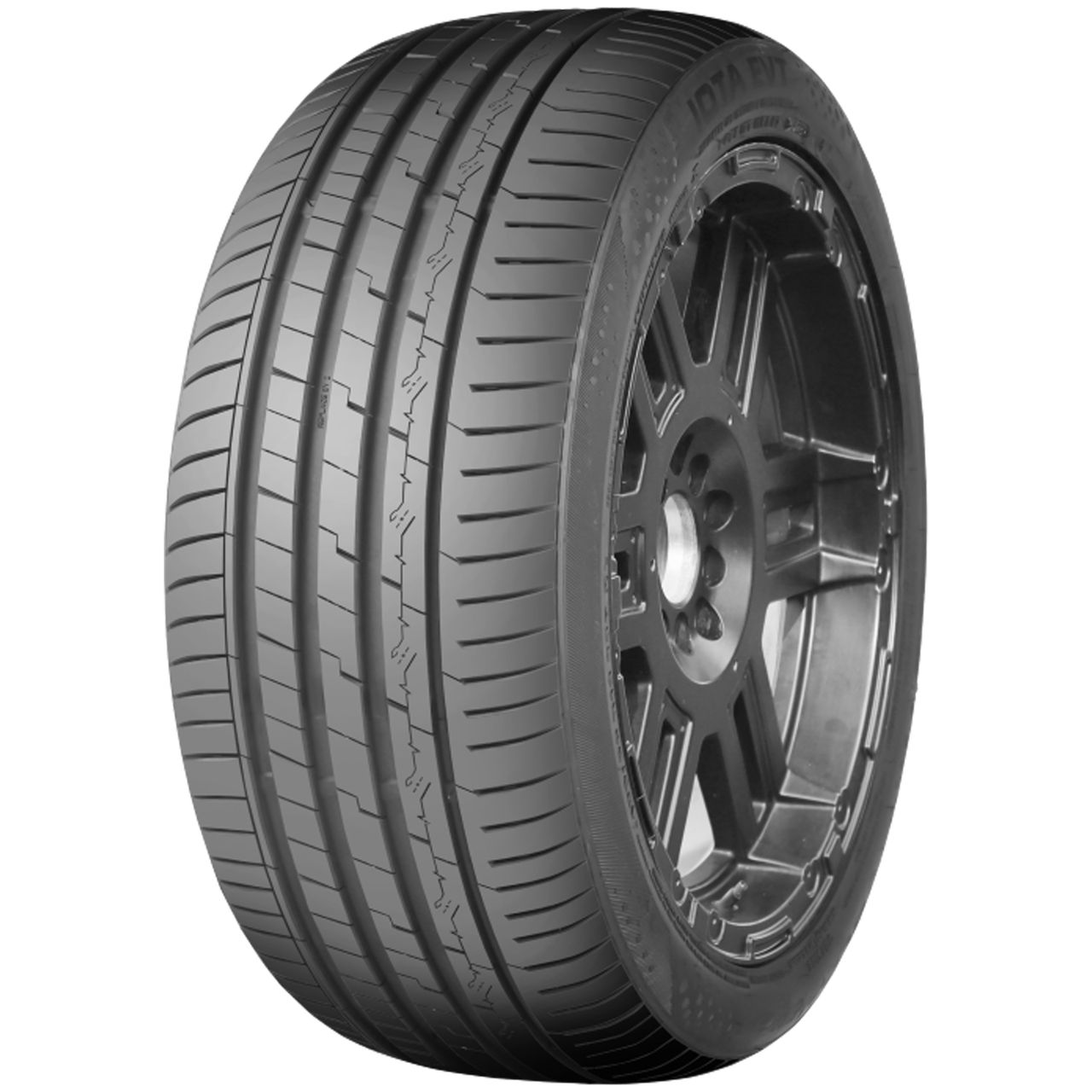 ACCELERA IOTA EVT 225/40R18 92Y XL BSW